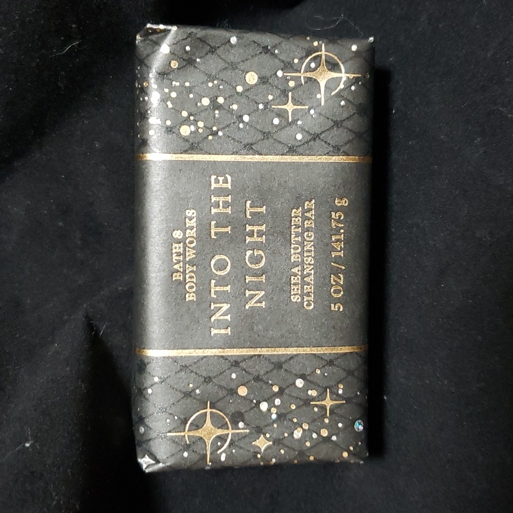💥3/22💥- Bath & Body Works INTO THE NIGHT  Shea Butter Cleansing Bar